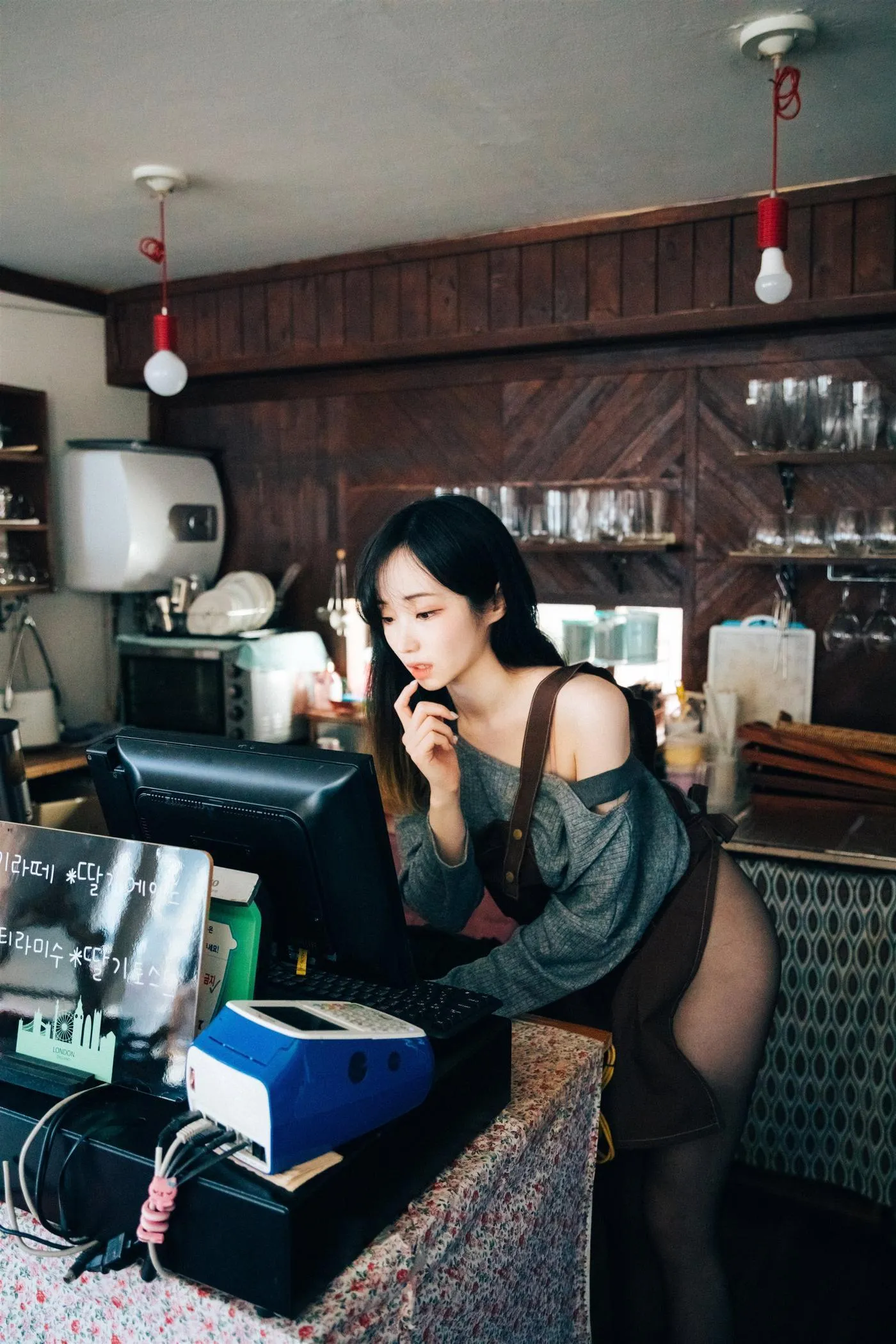 Bambi밤비 – NO.88 [Loozy] Cafe Alba [79P]插图1